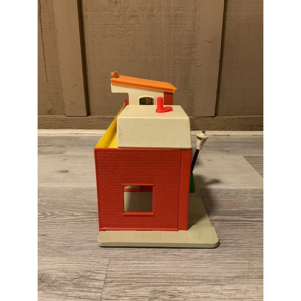 Vintage Fisher Price Little People Play Village With Theater & Restaurant Set